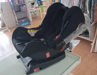 Seggiolino auto Gruppo 0+ con base Isofix