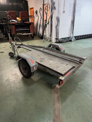 EN VENTA Remolque galvanizado para una moto