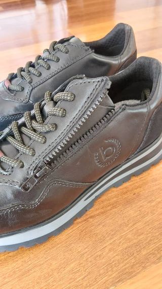 Scarpe Bugatti pelle nuove