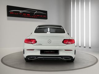 Mercedes-Benz Clase C220 COUPE