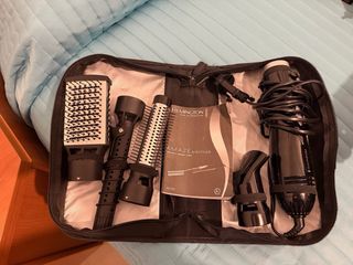 Secador de pelo y accesorios
