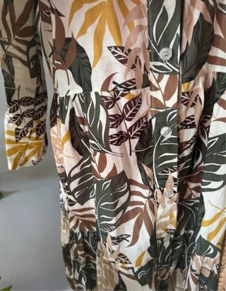 Vestido camisero estampado tropical