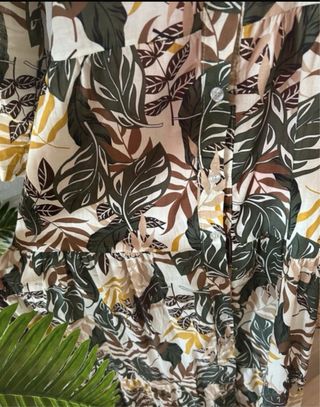 Vestido camisero estampado tropical