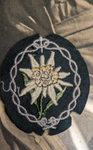 Conjunto Gebirgsjäger Edelweiss