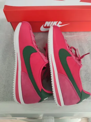 Nike Cortez Rosa y Verde