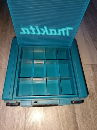 Taladro Makita HP1631 con maletín