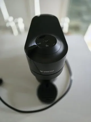 Cafetera Nespresso Vertuo Negra