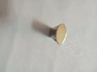 Encendedor Fendi Negro y Dorado