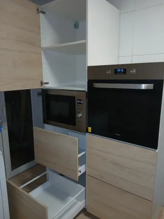 Columna de Forn i columna de microones.