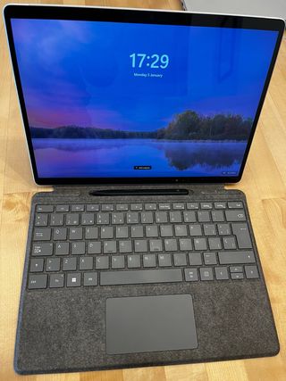 Microsoft Surface Pro 8 1TB Gris + teclado + pen