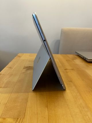 Microsoft Surface Pro 8 1TB Gris + teclado + pen