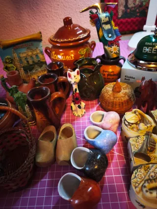 Lote 30 objetos decorativos cerámica