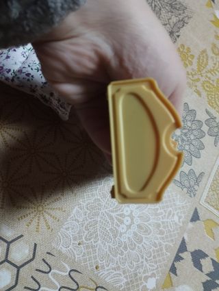 Cama apta para o muñecas de tamaño parecido