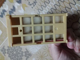 Cama apta para o muñecas de tamaño parecido