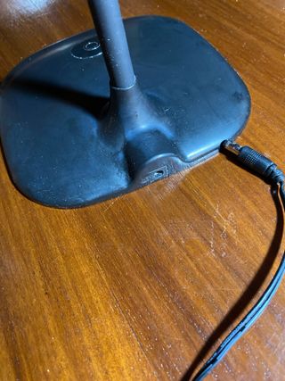 Lámpara de escritorio led  con tres posiciones