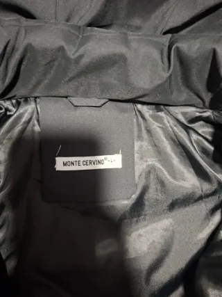 Anorak mujer negro con capucha