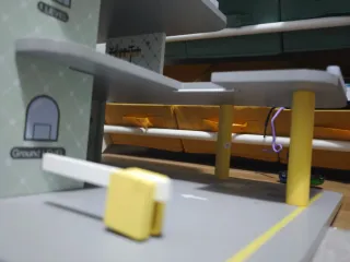 Garaje de juguete de madera