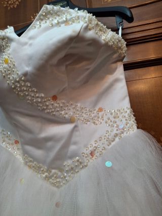 Traje de Novia / festera / graduación  / quinceañe