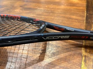 Raqueta Tenis Yonex VCORE PRO 97 Grip3