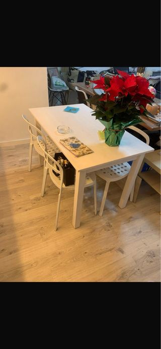 Mesa de comedor o de cocina de madera maciza