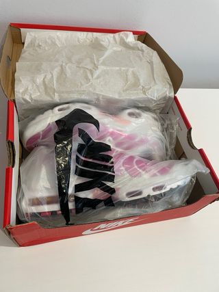 Nike TN T-38 Rosa y Blanco