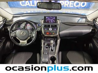 Lexus NX 300h Corporate 2WD + Navibox 145 kW (197 CV)