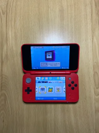Nintendo 2DS con juegos y cargador original