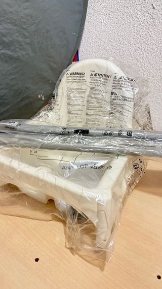 Trona de bebé con cinturón de seguridad