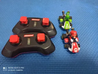 Pista Carrera Mario Kart + 2 coches Teledirigidos