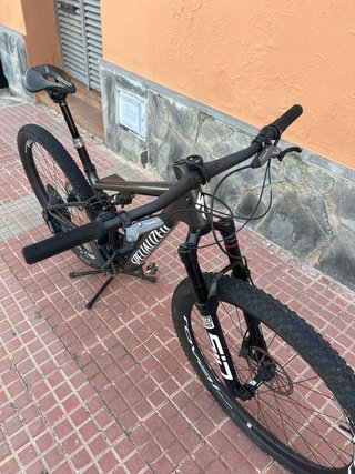Specialized Epic 8 Expert