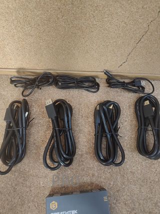 Switch KVM Displayport Dual Monitor 2 Porte, 4K a 60Hz