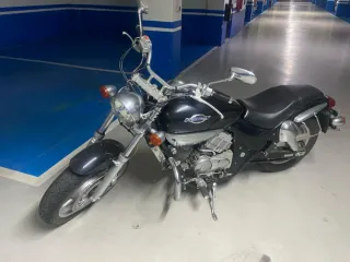 Moto Kymco Venox 250 Negra