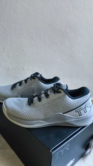 Zapatillas TYR CXT-2 Gris talla 38