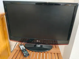 Televisor LG Flatron M2020 Monitor TV