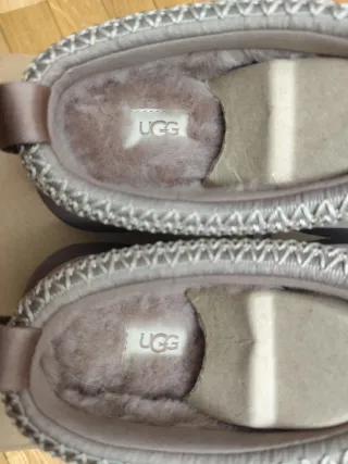 Zuecos UGG Tazz II Beige