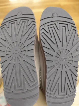 Zuecos UGG Tazz II Beige