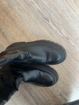 Botas altas negras suela track