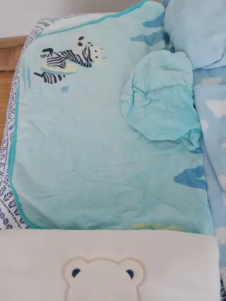 Lote 2 juegos sábanas cuna + manta + funda carro