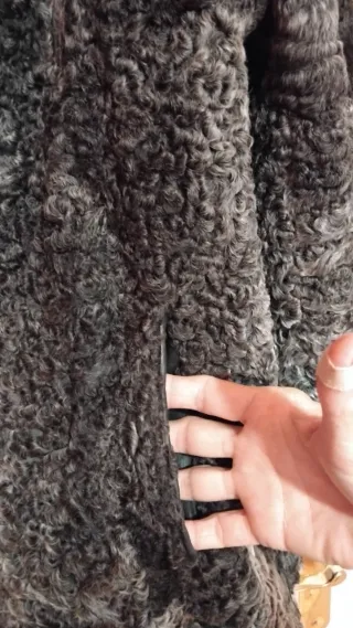 Chaquetón de piel gris