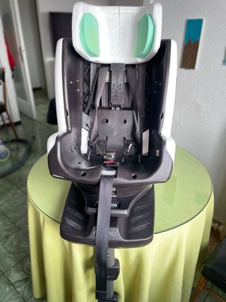 Silla de coche Nuna azul modelo Prym