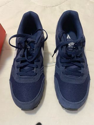 Zapatillas Nike MD Runner 2 Talla 43 sin estrenar