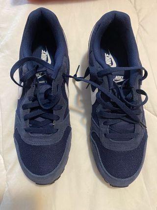 Zapatillas Nike MD Runner 2 Talla 43 sin estrenar