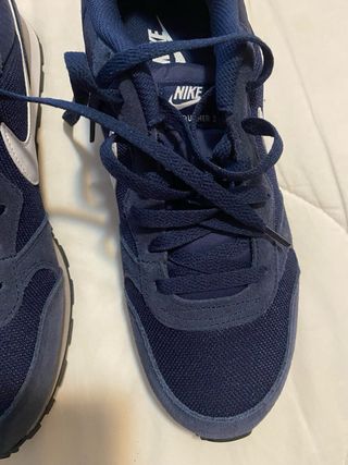 Zapatillas Nike MD Runner 2 Talla 43 sin estrenar