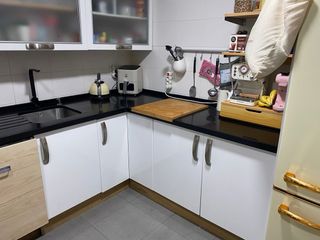 Cocina Completa Beige y Blanca