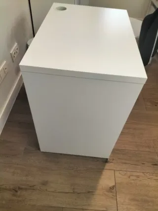 Escritorio infantil blanco IKEA