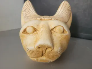 Antigua cabeza gato diosa Bastet