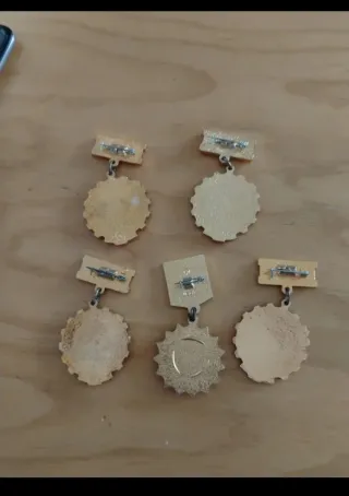 5 medallas soviéticas. URSS.