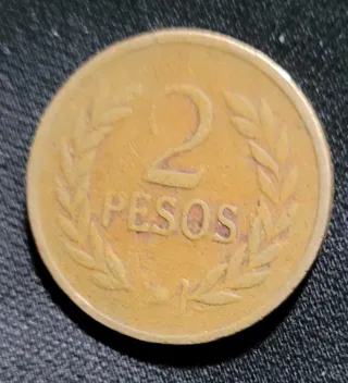 Lote de monedas antiguas de pesos Colombianos