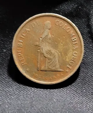 Lote de monedas antiguas de pesos Colombianos