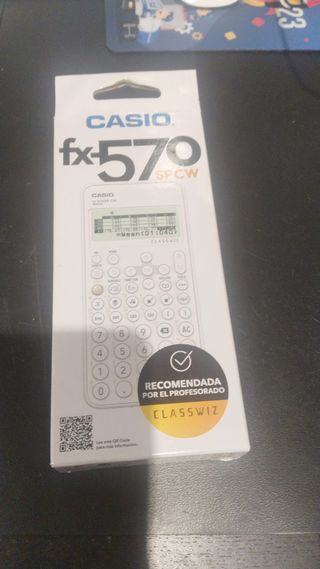 Calculadora Casio fx-570 SPCW NUEVA A ESTRENAR